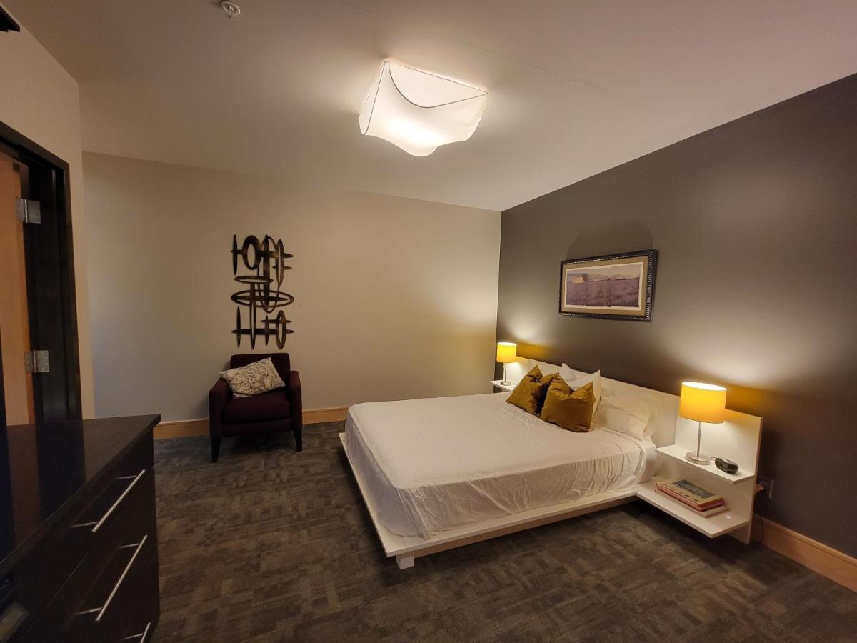 Suites At 118 Bloomington Kültér fotó