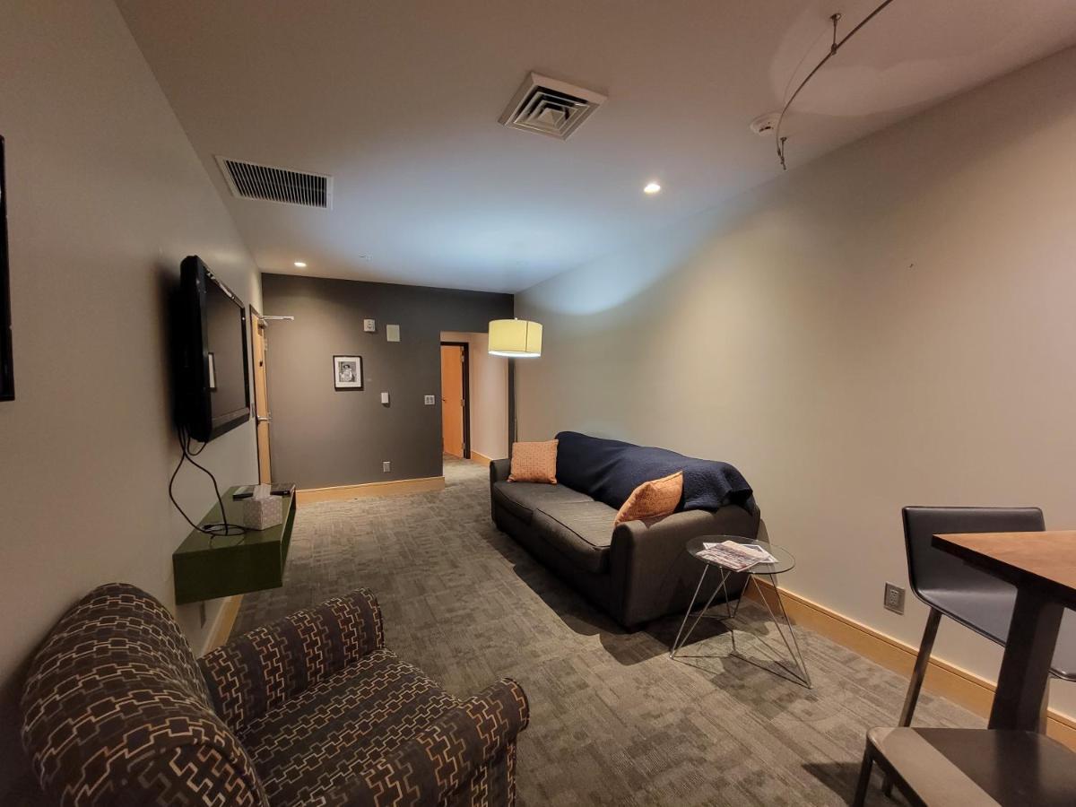 Suites At 118 Bloomington Kültér fotó